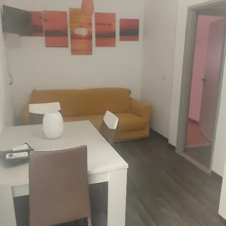 Casa Vacanze Arianna Giardini Naxos