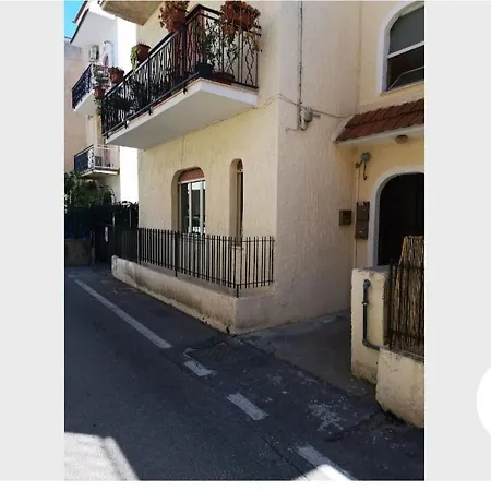 Holiday home Casa Vacanze Arianna Giardini Naxos
