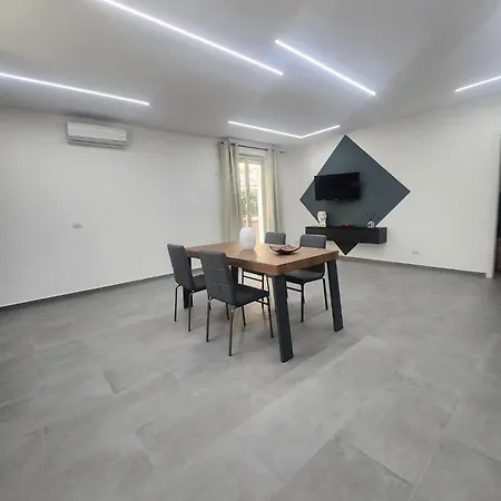 Soggiorno Di Charme Con 6 Posti Letto E Parcheggio Privato Holiday home Giardini Naxos